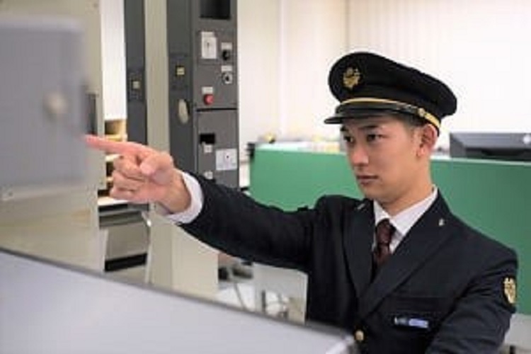 【お仕事インタビュー】vol.16 鉄道運転士