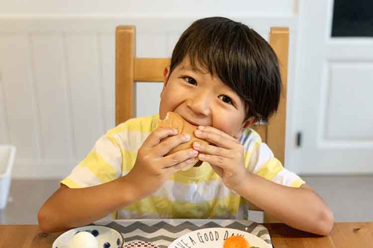 子どもの集中力は食事から！学力を高める食生活のコツは？