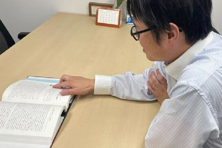 弁護士は、サービス業であるということです。