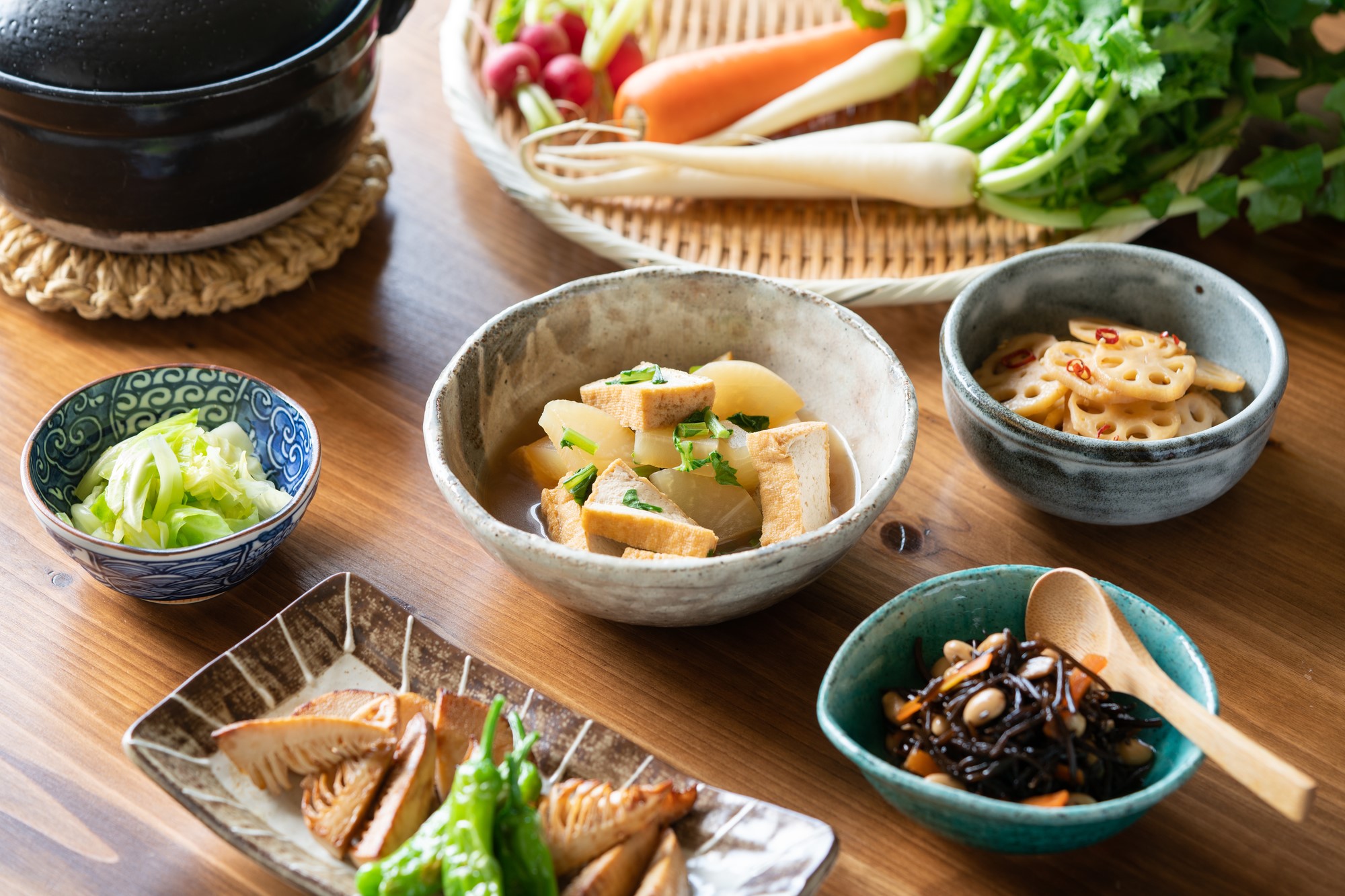 夜遅く帰って来て、毎日のように義理のお母さんが作ったご飯が出てきたら、「義理のお母さんに申し訳ないな」「妻のご飯が食べたいな」といった気持ちが沸いてくることも理解できます。