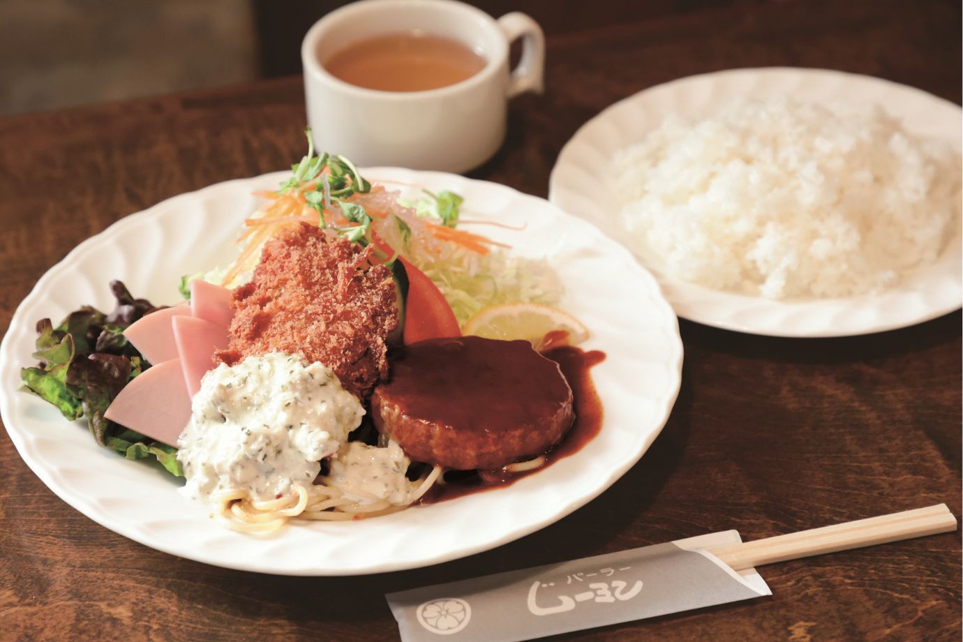「カツスパ」や「カツカレー」