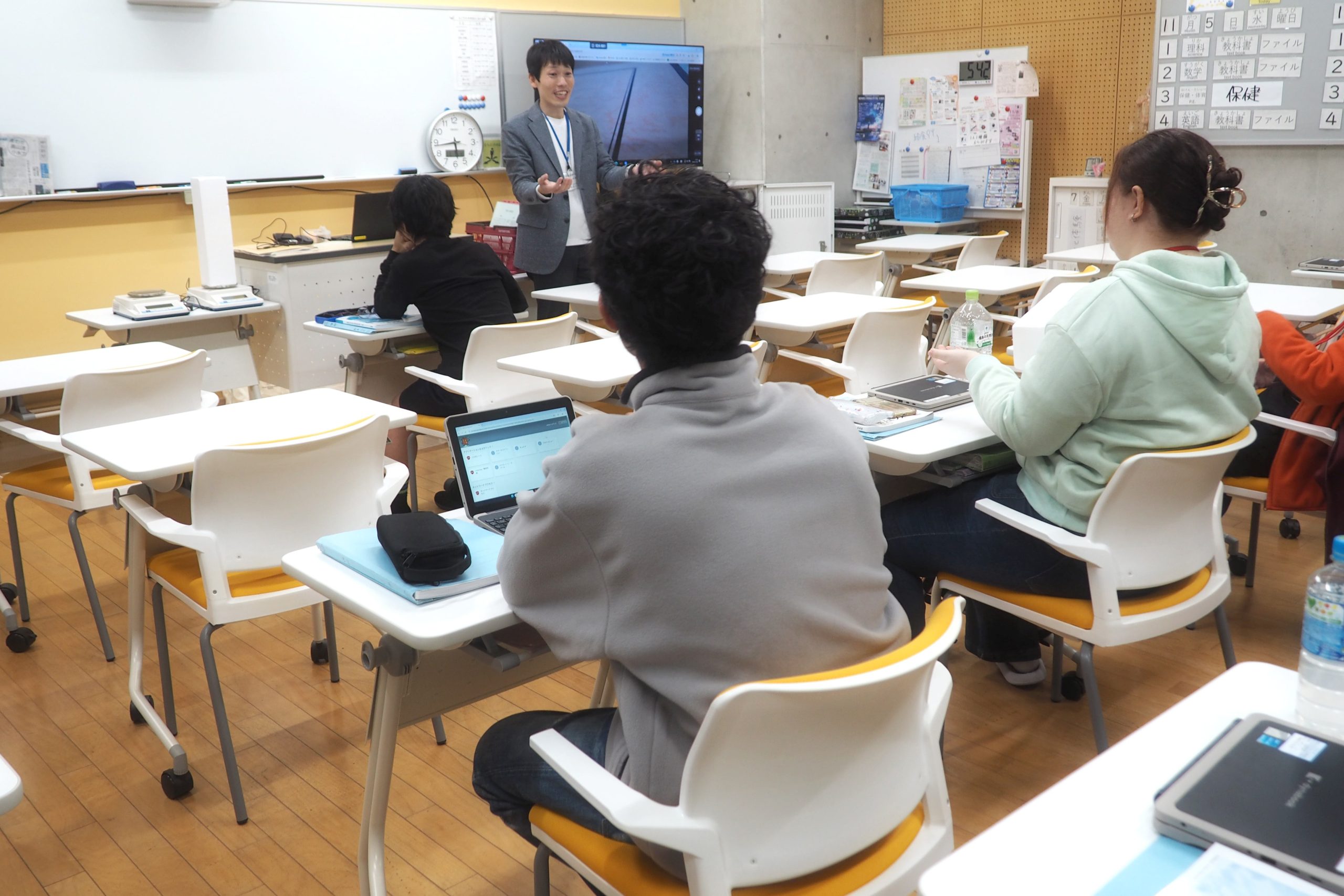 教職員一同、授業や行事など、これからさらに生徒に寄り添ったものに、つくり上げていきたいと意気込んでいます。