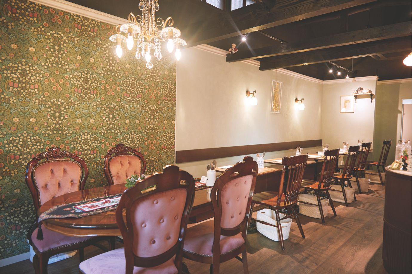 イギリス好きのオーナー夫婦のこだわりが詰まったインテリア